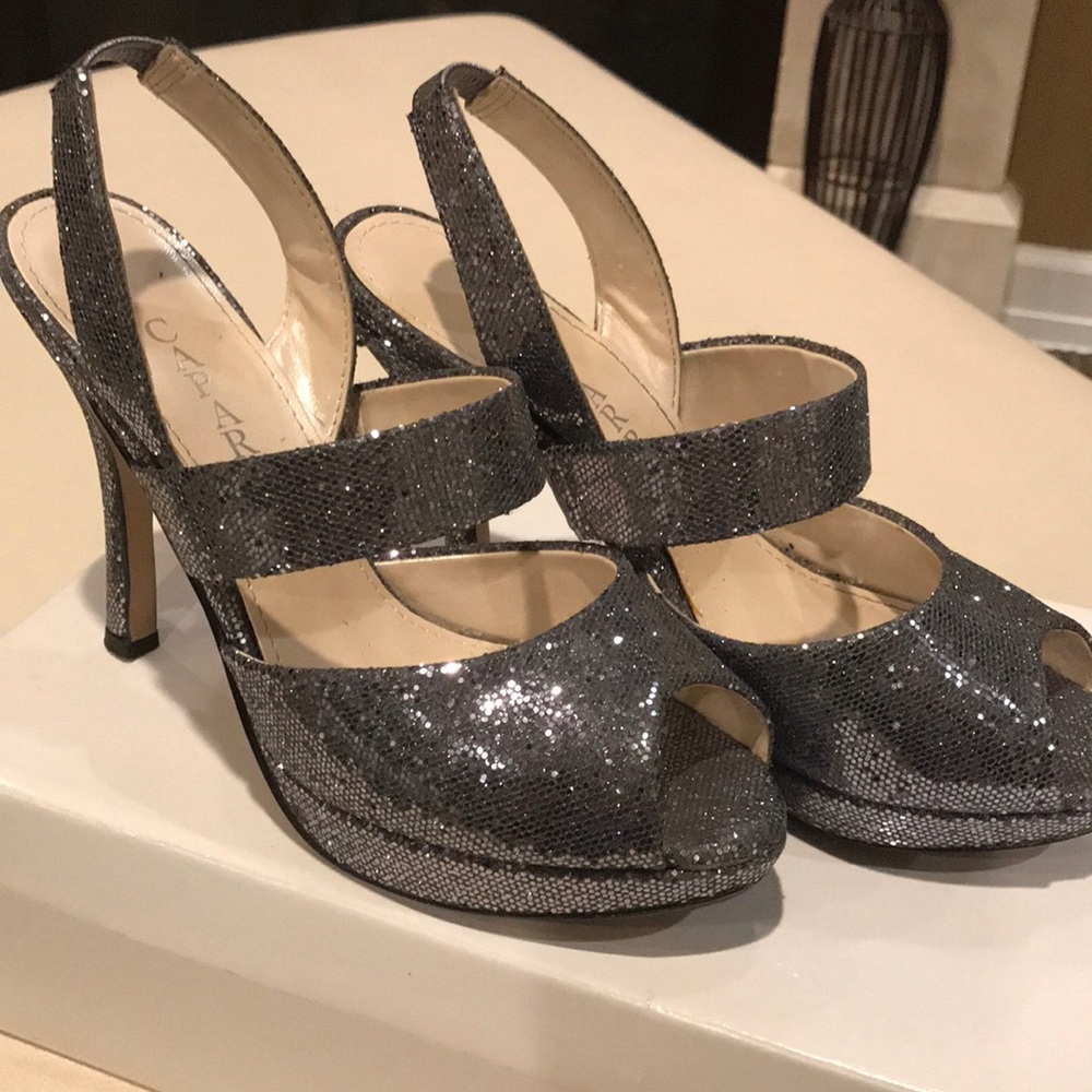Dress shoes